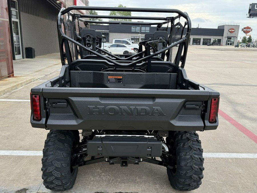 2025 Honda® Pioneer 1000-6 Deluxe Crew