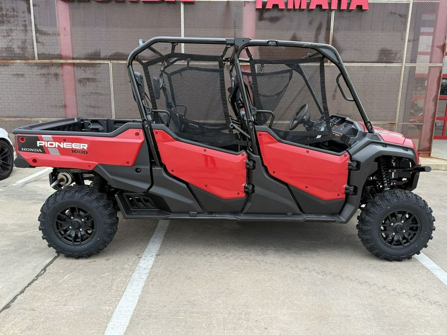 2025 Honda® Pioneer 1000-6 Deluxe Crew