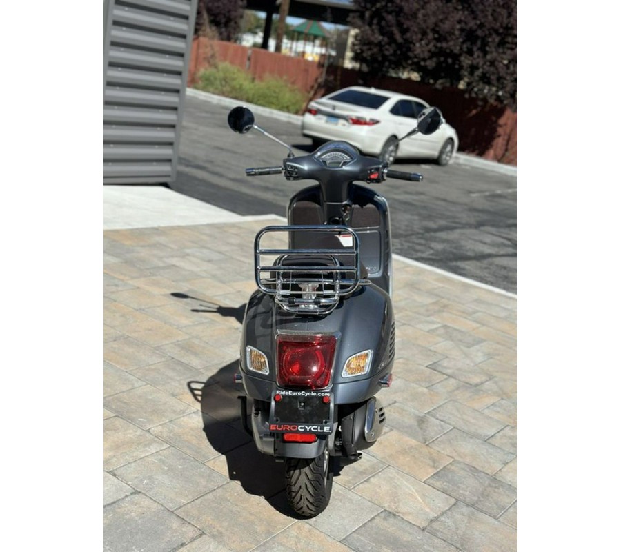 2022 Vespa GTS 300 Touring