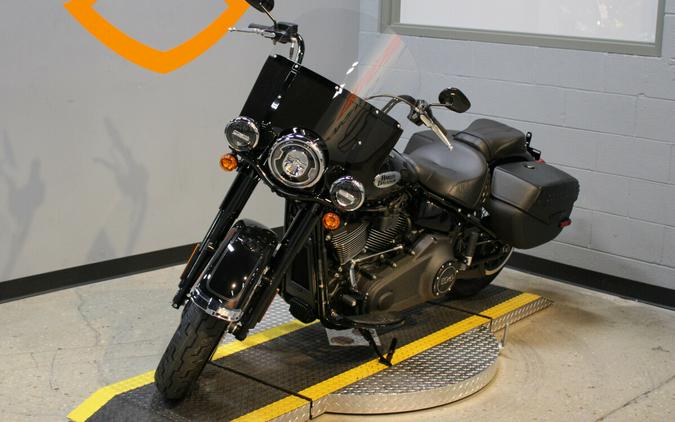 2024 Harley-Davidson Softail Heritage Classic Cruiser FLHCS