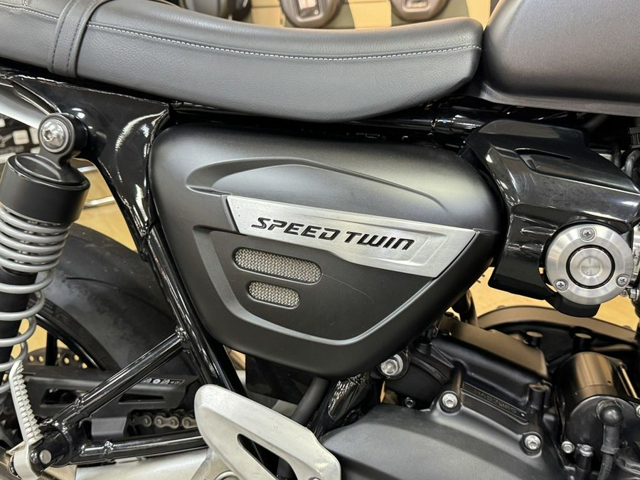 2022 Triumph Speed Twin Matt Storm Grey