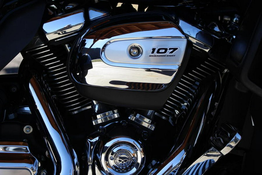 2017 Harley-Davidson® FLHTCUTG - Tri Glide® Ultra