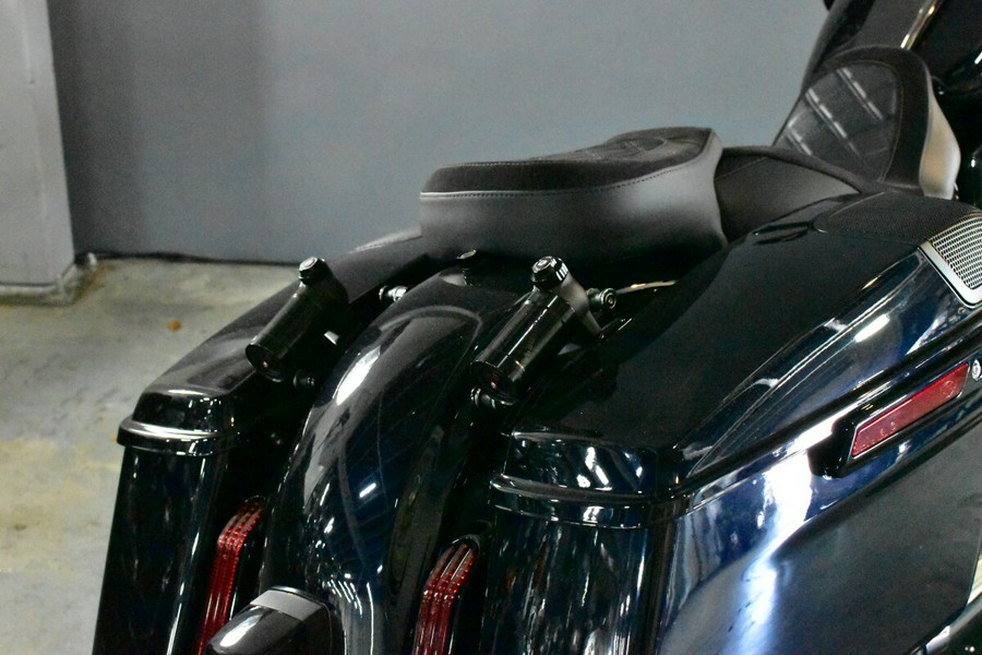 2022 Harley-Davidson CVO Road Glide