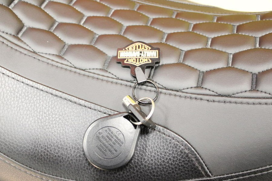 2012 Harley-Davidson® FXDF - Dyna® Fat Bob®