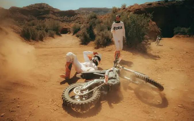 2026 ZERO XB - 000676