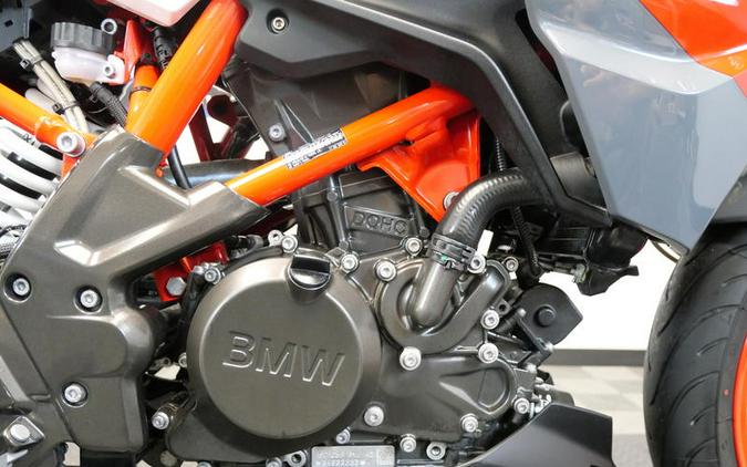 2022 BMW G 310 R Limestone Metallic