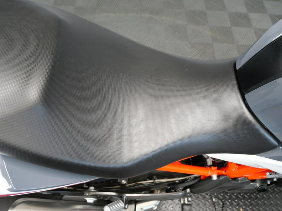 2022 BMW G 310 R Limestone Metallic