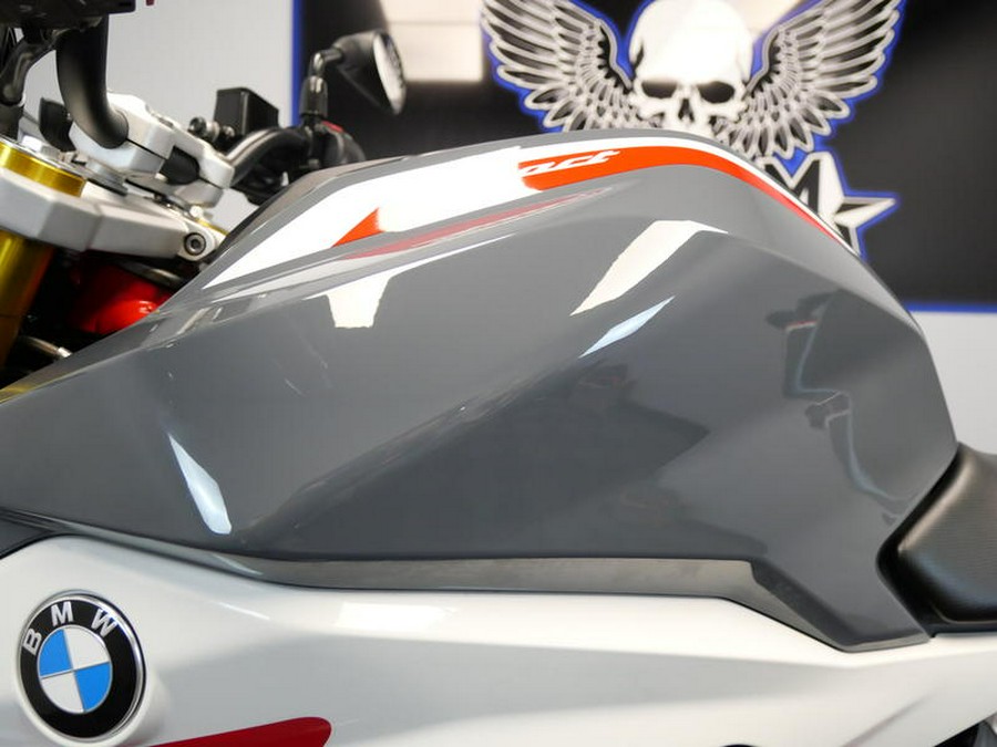 2022 BMW G 310 R Limestone Metallic