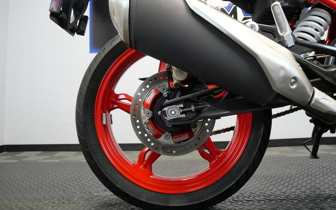 2022 BMW G 310 R Limestone Metallic