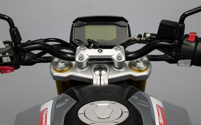 2022 BMW G 310 R Limestone Metallic