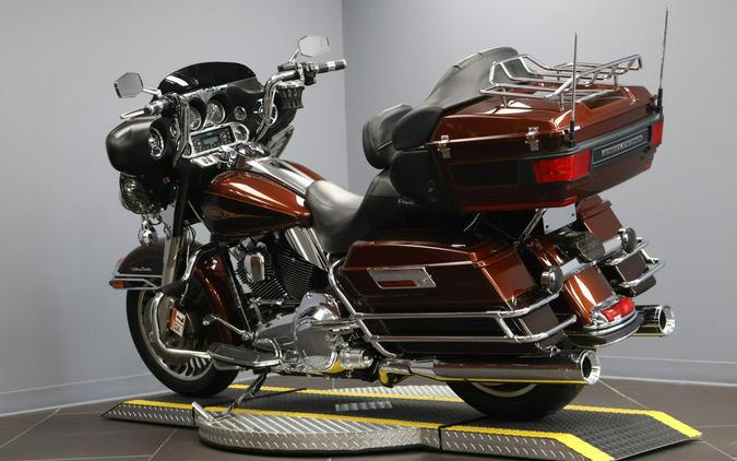 2009 Harley-Davidson® Electra Glide® Ultra Classic® Two-Tone Light Candy Root Beer/Dark Candy Root B