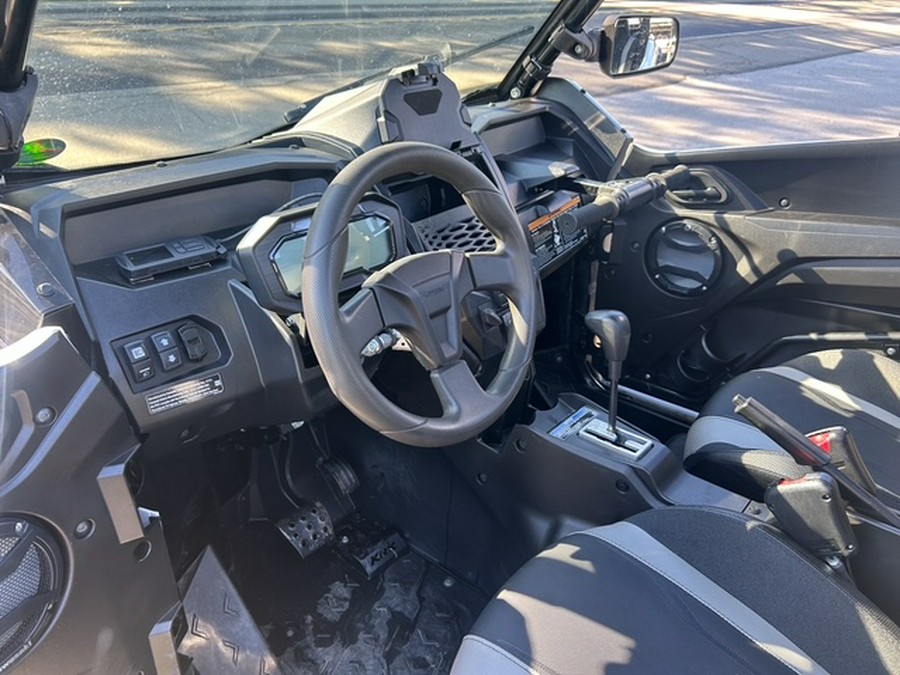 2021 Kawasaki TERYX KRX1000 Special Edition Metallic Moondust White/Metallic Onyx - K10111L