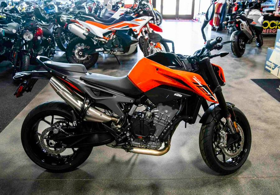 2024 KTM 790 Duke