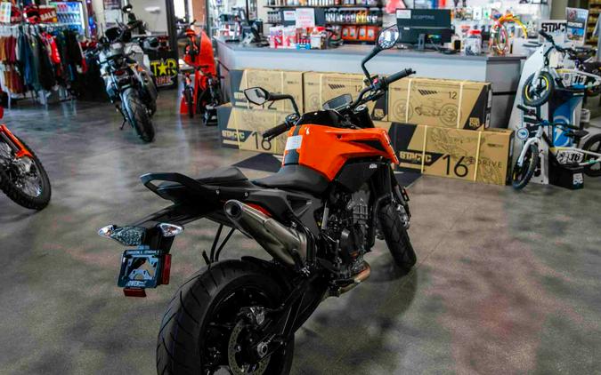 2024 KTM 790 Duke