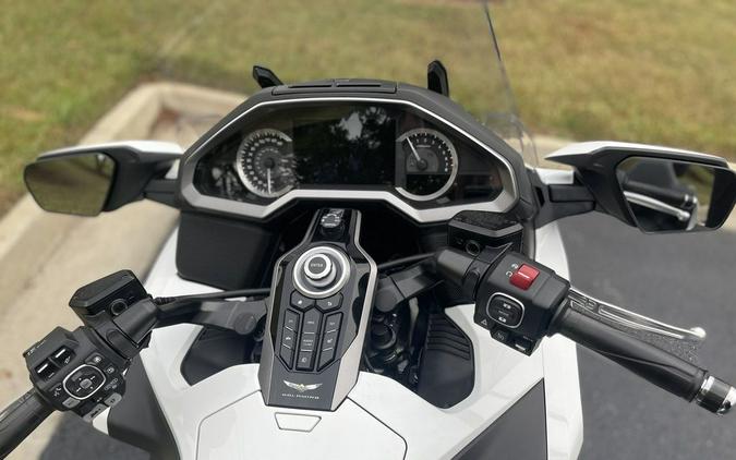 2018 Honda® Gold Wing Tour Pearl White