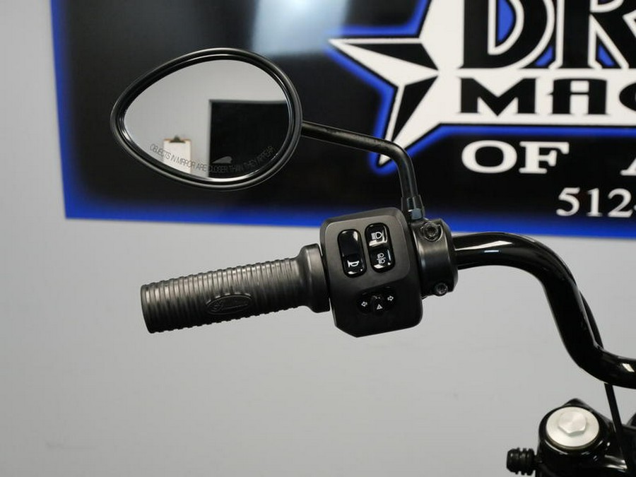 2023 Indian Motorcycle® Chief® Bobber ABS Black Metallic