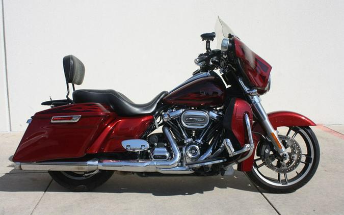 2017 Harley-Davidson Street Glide FLHXS