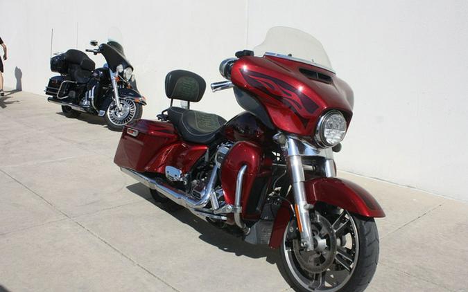 2017 Harley-Davidson Street Glide FLHXS