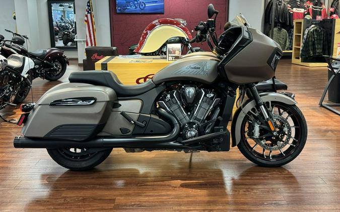 2021 Indian Motorcycle® Challenger® Dark Horse Bronze Smoke