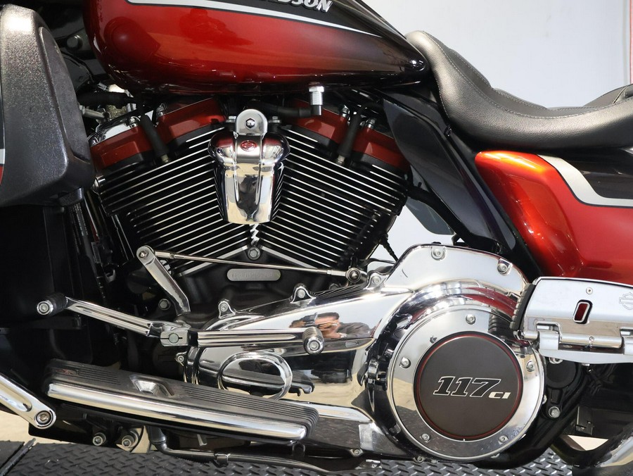 2021 Harley-Davidson CVO Street Glide FLHXSE
