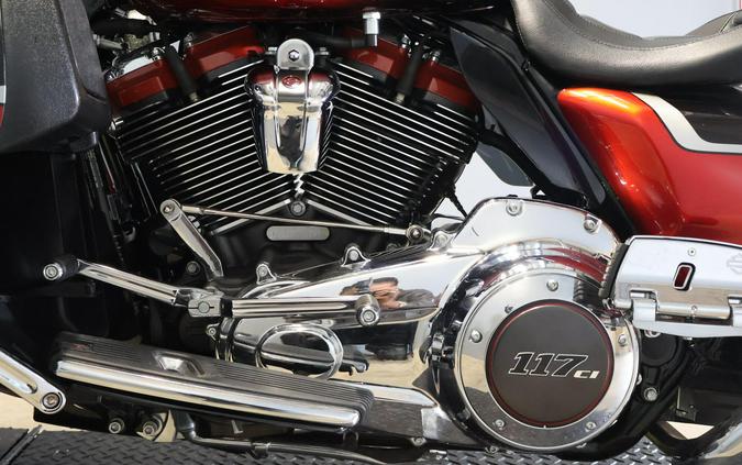 2021 Harley-Davidson CVO Street Glide Sunset Orange Fade & Sunset Black