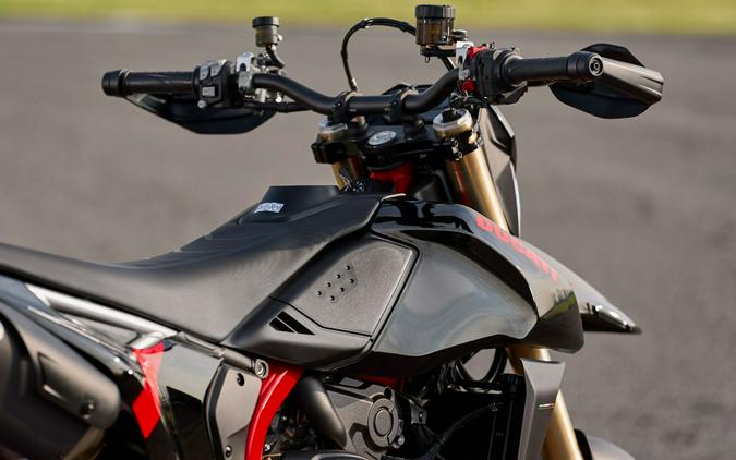 2026 Ducati Hypermotard 698 Mono Nera
