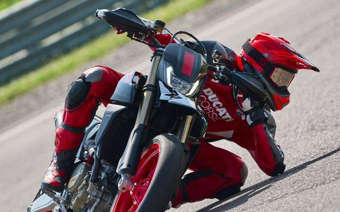 2026 Ducati Hypermotard 698 Mono Nera