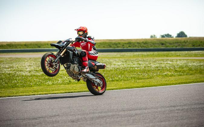 2026 Ducati Hypermotard 698 Mono Nera