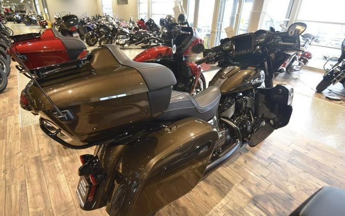 2023 Indian Motorcycle® Roadmaster® Dark Horse® Bronze Pearl Metallic