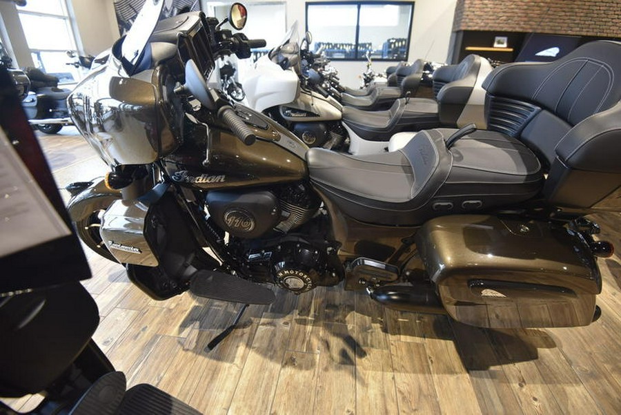 2023 Indian Motorcycle® Roadmaster® Dark Horse® Bronze Pearl Metallic