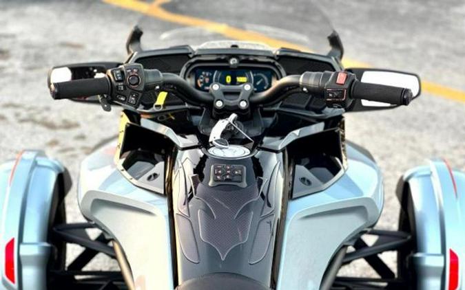 2021 Can-Am® Spyder F3 Limited SE6 (Chrome)