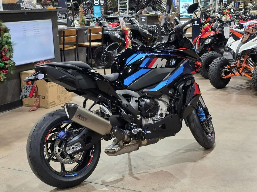 2026 BMW M 1000 XR
