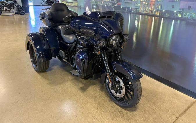FLHTCUTG 2025 Tri Glide Ultra
