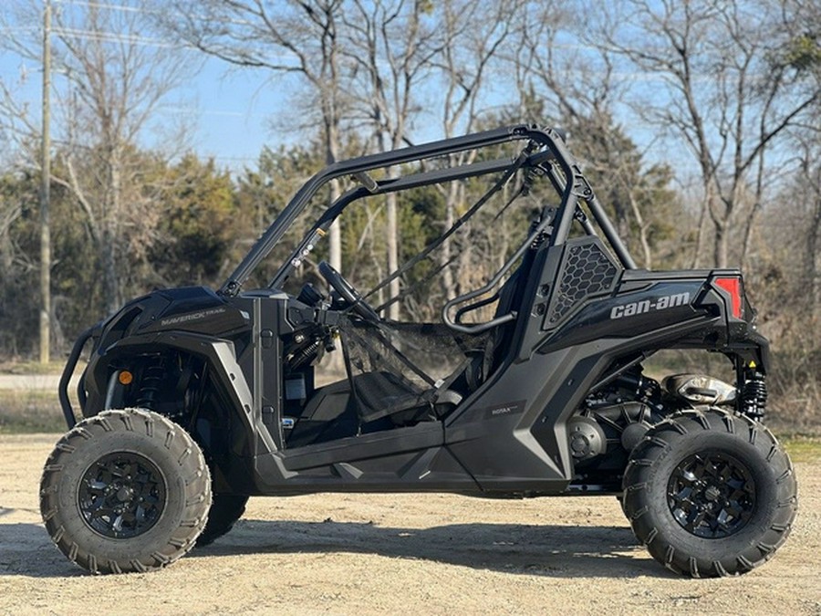 2026 Can-Am Maverick Trail DPS 700