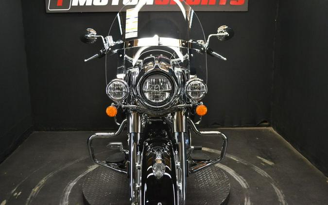 2024 Indian Motorcycle® Springfield® Black Metallic/Titanium Metallic