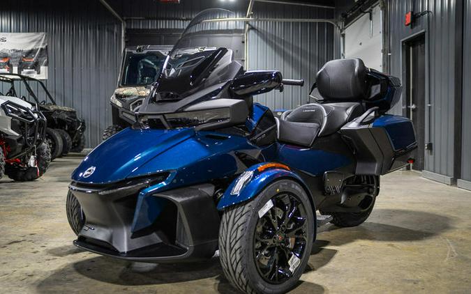 2024 Can-Am® Spyder RT Limited Dark Wheels