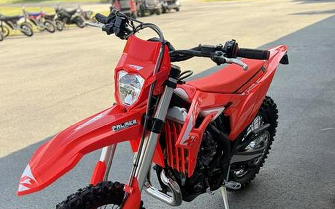 2027 Beta 300 X-Trainer