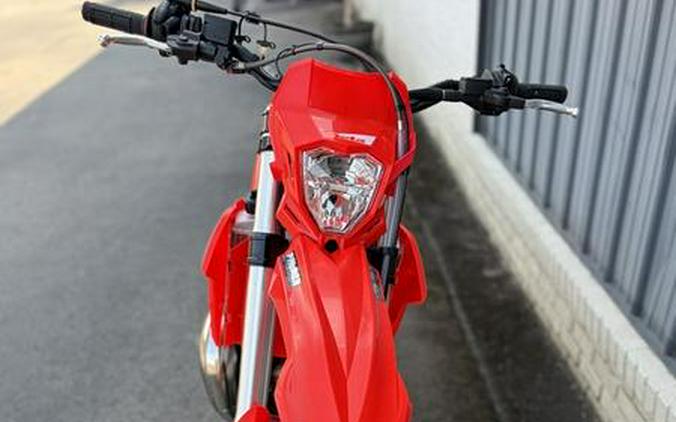 2027 Beta 300 X-Trainer