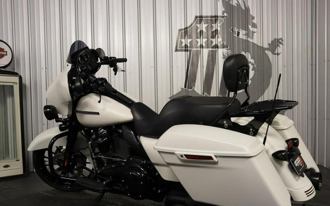 2018 Harley-Davidson® FLHXS - Street Glide® Special