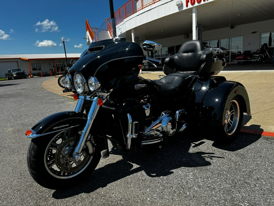 2017 Harley-Davidson Tri Glide Ultra Black