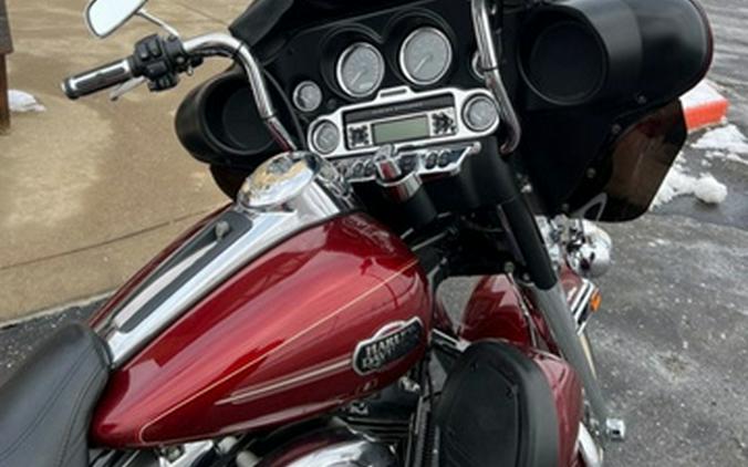 2009 Harley-Davidson FLHTCU - Ultra Classic Electra Glide