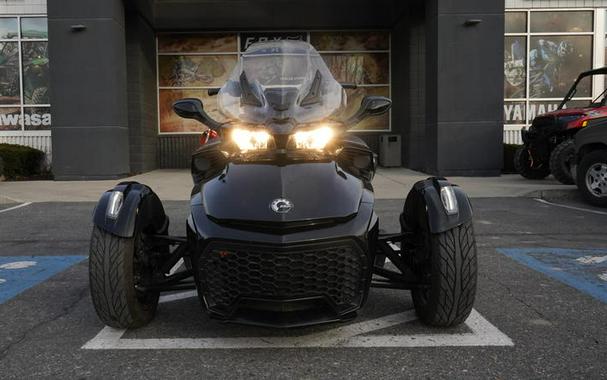 2019 Can-Am® Spyder® F3