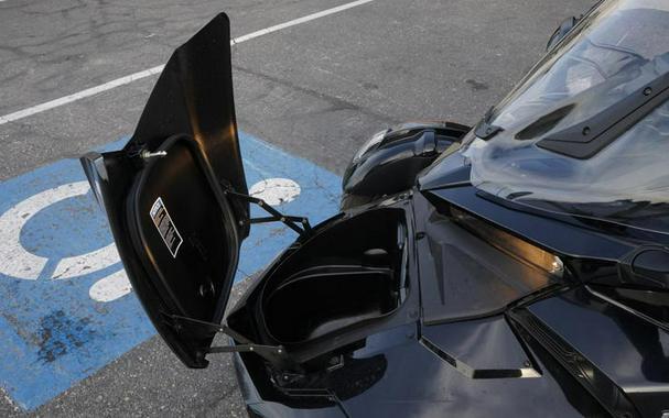 2019 Can-Am® Spyder® F3