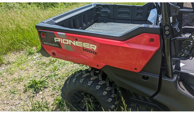 2024 Honda PIONEER 1000-6 DELUXE CREW