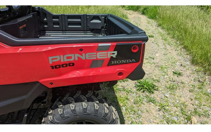 2024 Honda PIONEER 1000-6 DELUXE CREW