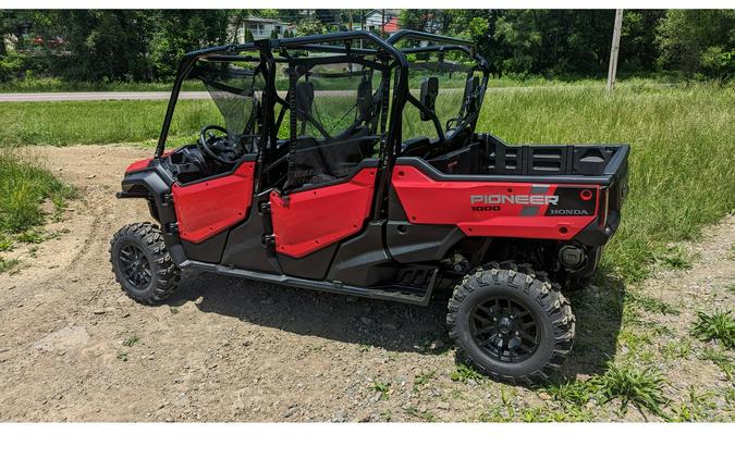 2024 Honda PIONEER 1000-6 DELUXE CREW