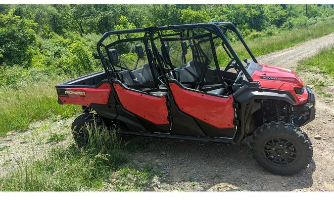 2024 Honda PIONEER 1000-6 DELUXE CREW