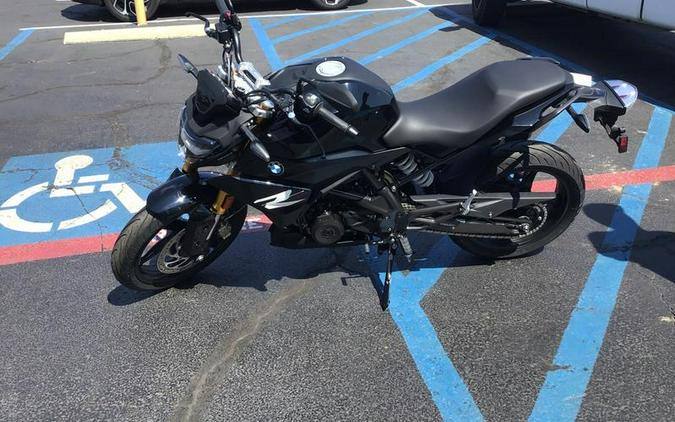 2025 BMW G 310 R Cosmic Black 2