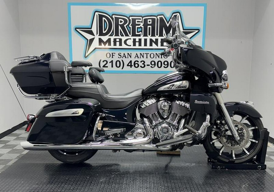 2021 Indian Motorcycle® Roadmaster® Limited Thunder Black Azure Crystal