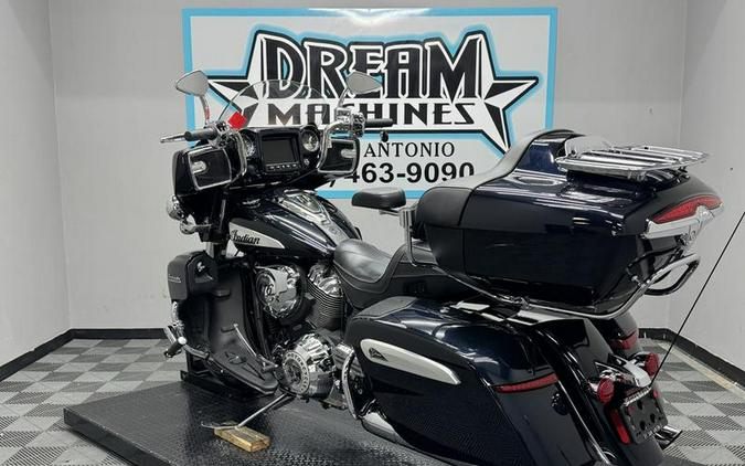 2021 Indian Motorcycle® Roadmaster® Limited Thunder Black Azure Crystal